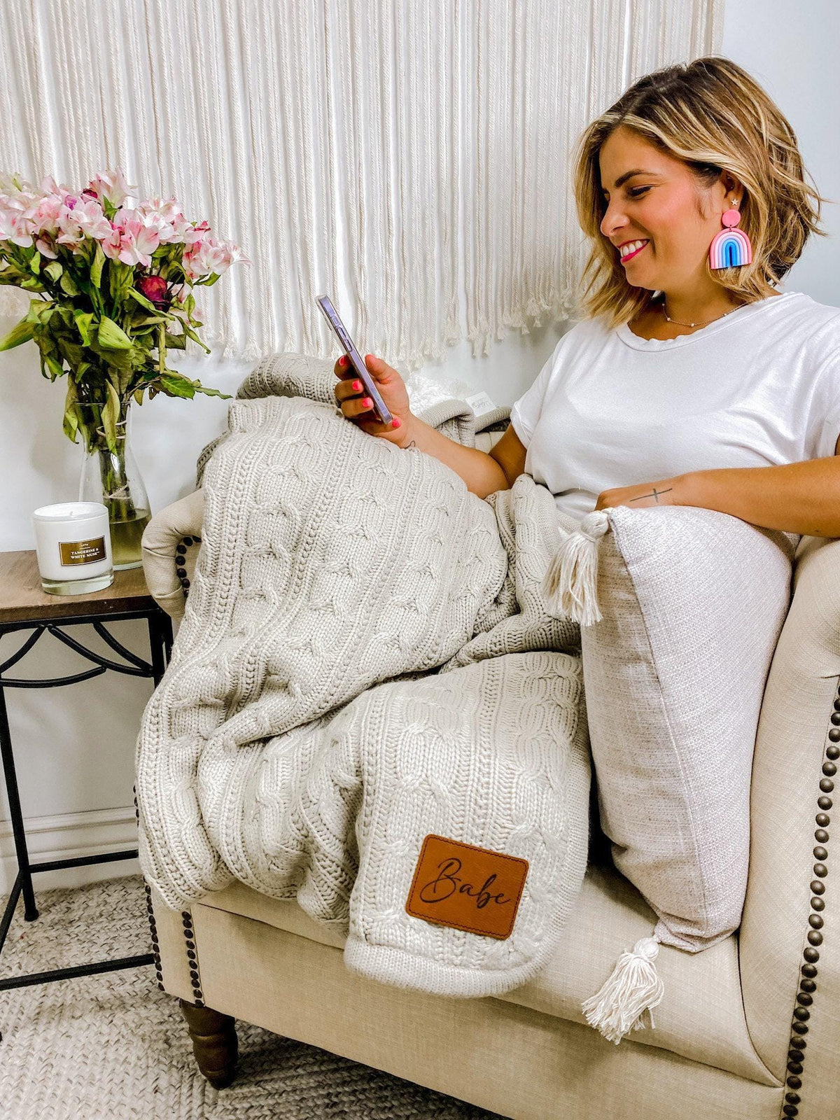 Custom Monogram Blanket Personalized Throw Design Sherpa Style Comfort Premium Cable Knit Construction Mom Birthday Gift Perfect Present Collection Leather Patch Accent Modern Home Essential Beautiful Custom Creation Cozy Living Room