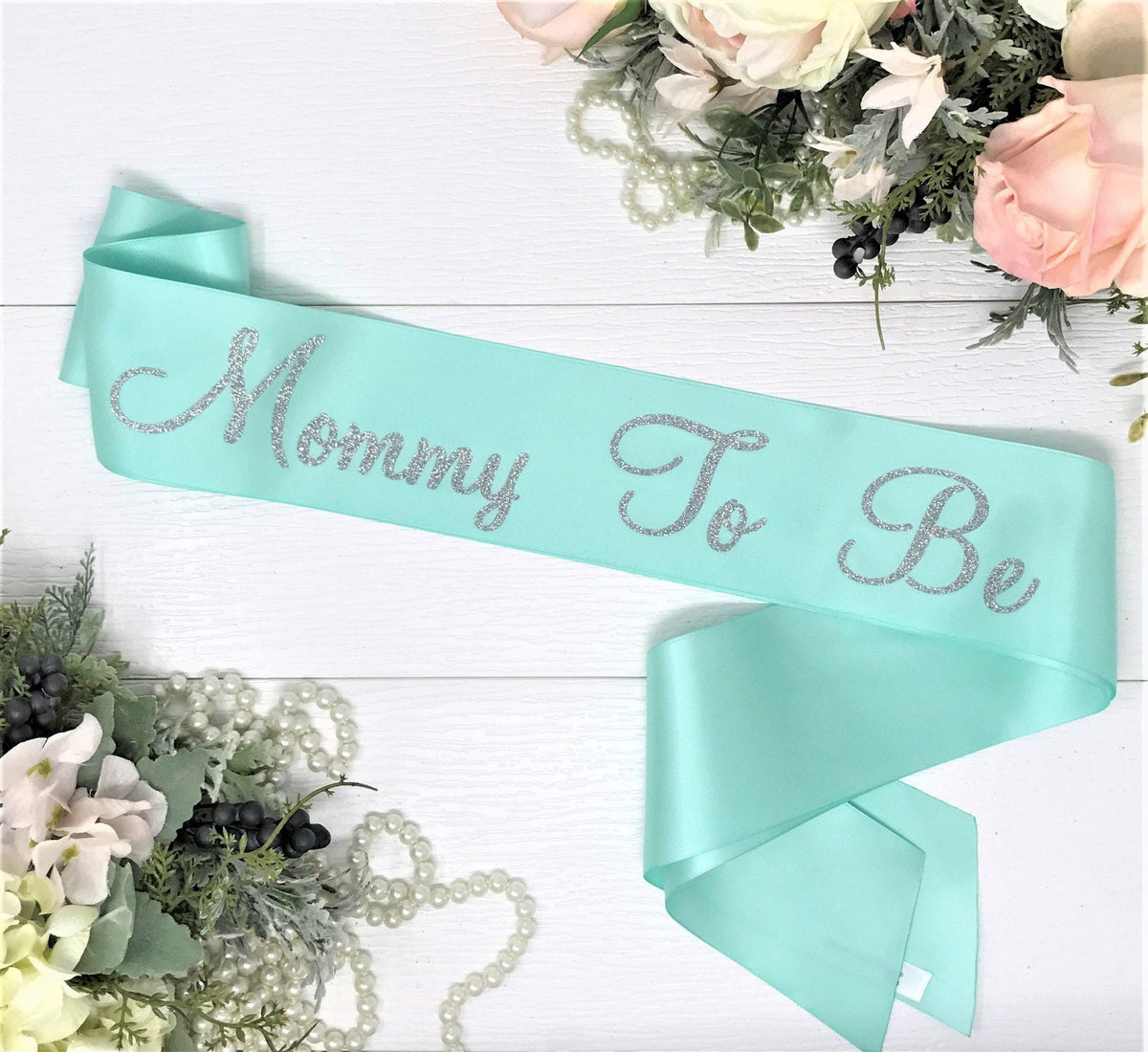 satin mommy to be sash, satin sash, baby shower, it&