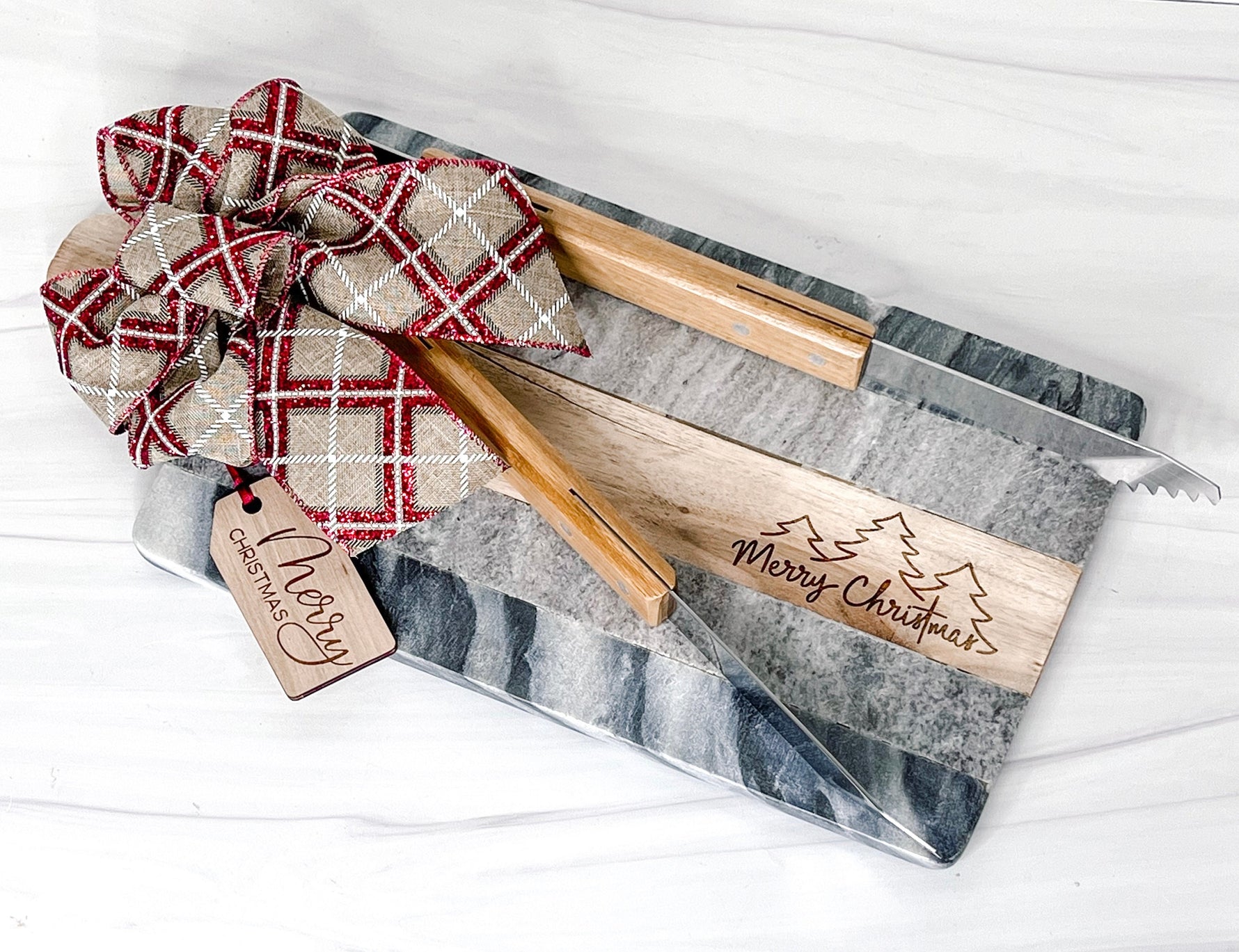 kitchen gift, cheese board, personalized gift, housewarming gift, charcuterie board, wedding
favors, hostess gift, laser engraved, coasters set, custom coasters, serving tray, personalized coaster
