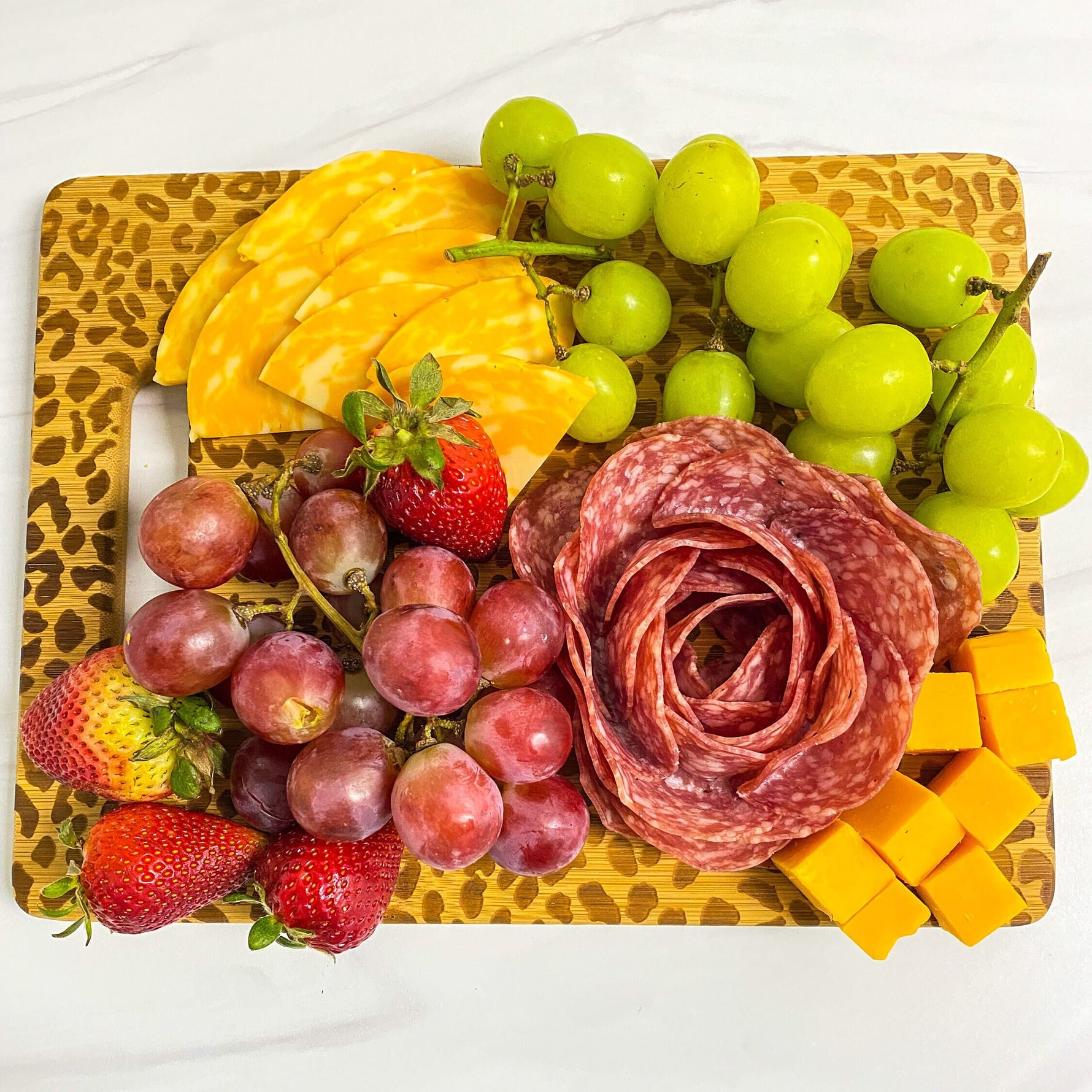 kitchen gift, cheese board, personalized gift, housewarming gift, charcuterie board, wedding
favors, hostess gift, laser engraved, coasters set, custom coasters, serving tray, personalized coaster