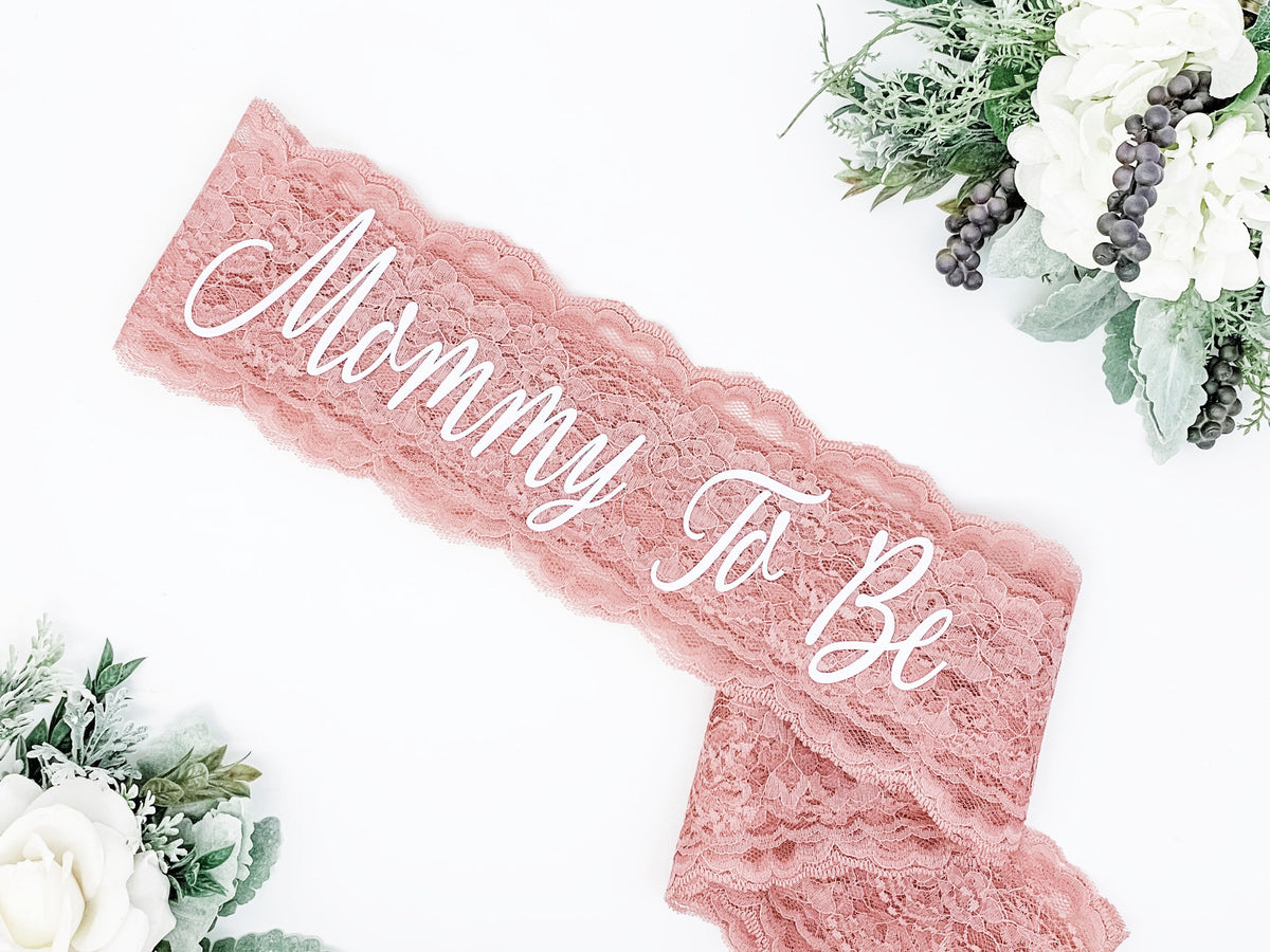 lace mommy to be sash, lace sash, baby shower, it&