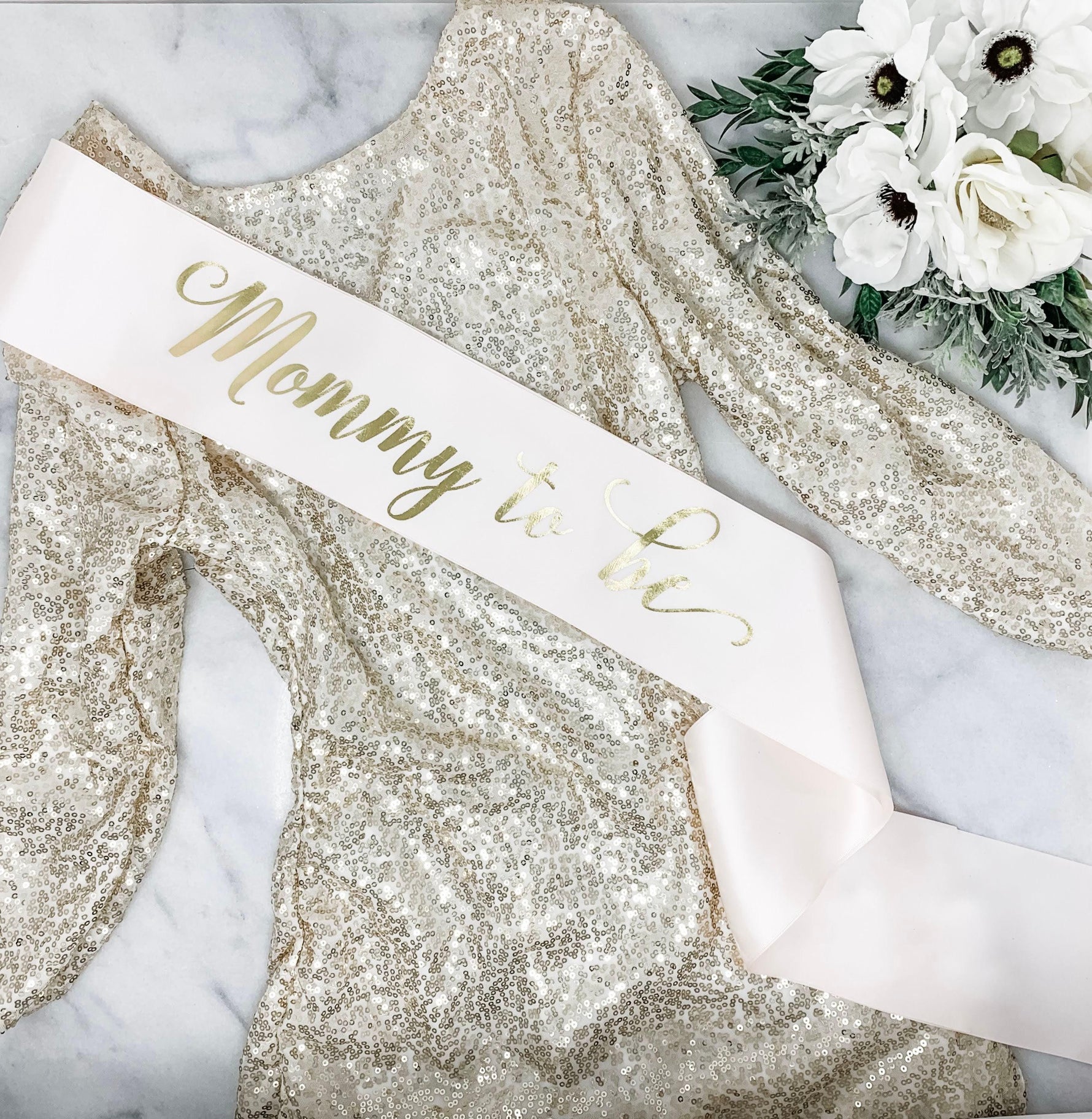 satin mommy to be sash, satin sash, baby shower, it&