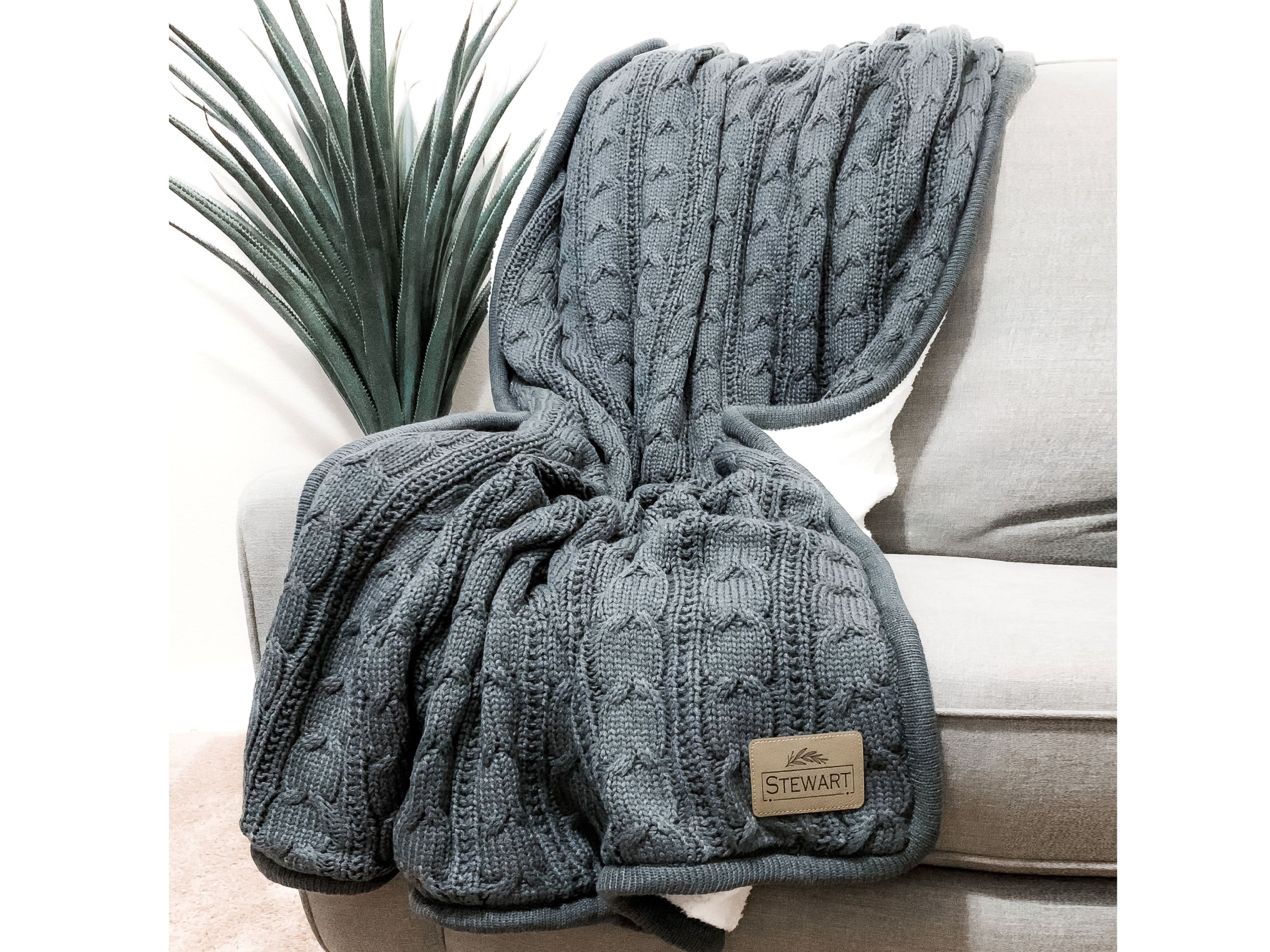 AruArt Baby Blanket & offers Hat: Classy Gray