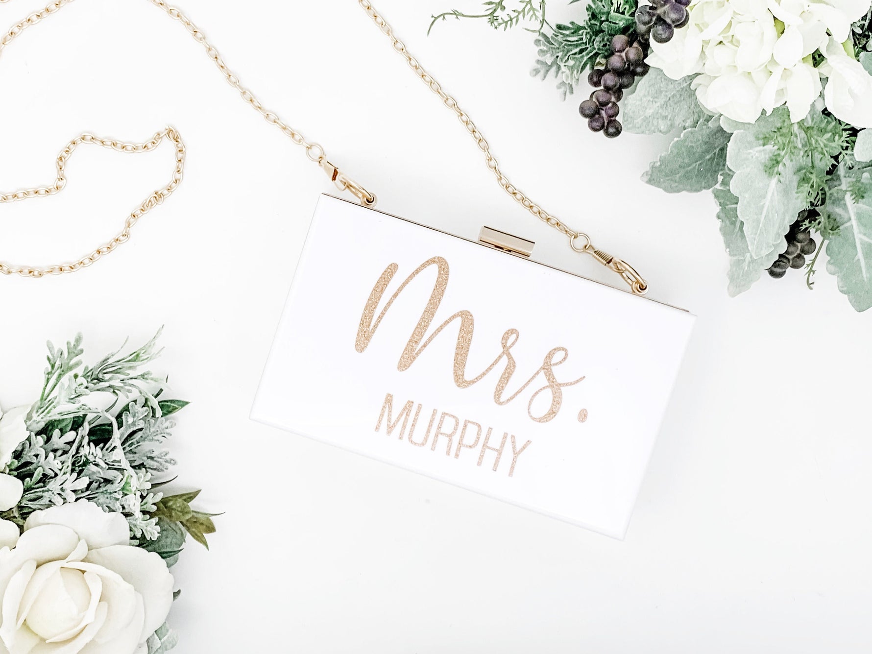 Custom Wedding Clutch Bag Bridal Party Gift Elegant Acrylic Design Removable Gold Chain Crossbody Option Personalized Name Monogram Beautiful Wedding Accessory Collection Premium Quality Construction Modern Style Essential Wedding Day