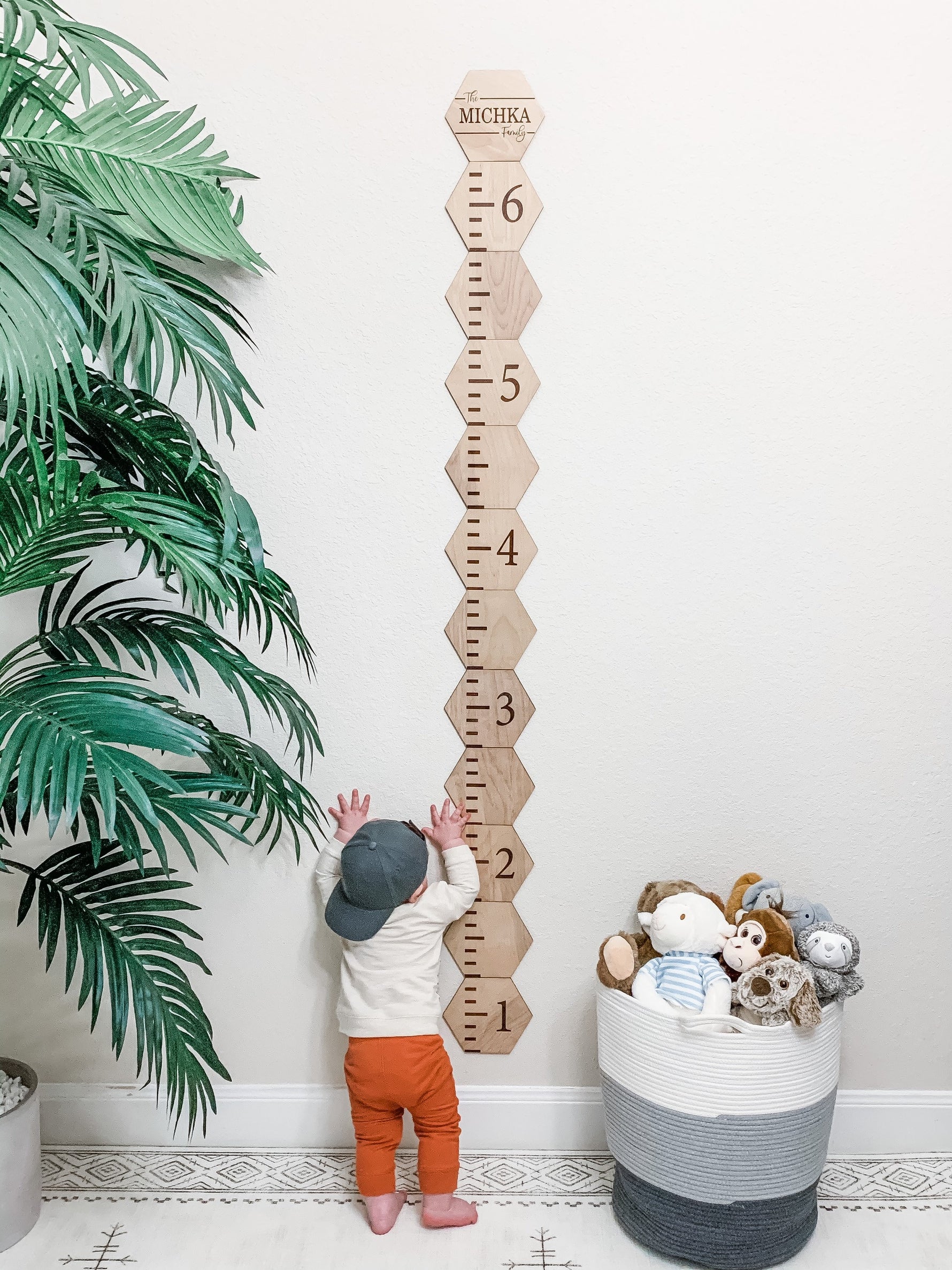 gift idea, gifts for kids, growth chart, growth chart decal, growth chart for kids, height chart, home decor, kid, kids, kids room, kids room decor, mothers day gift, neutral baby shower, new baby gift, newborn gift, nursery décor, nursery wall decor
