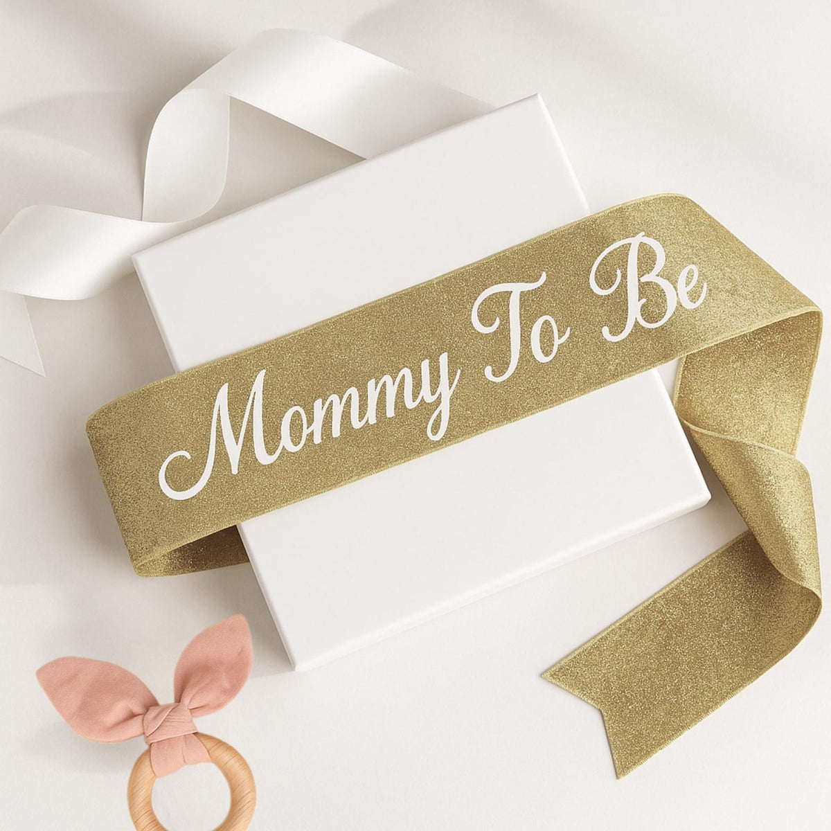 Personalized mommy to be sash in rose gold glitter for baby shower gift or gender reveal party decoration, custom maternity sash for mom to be