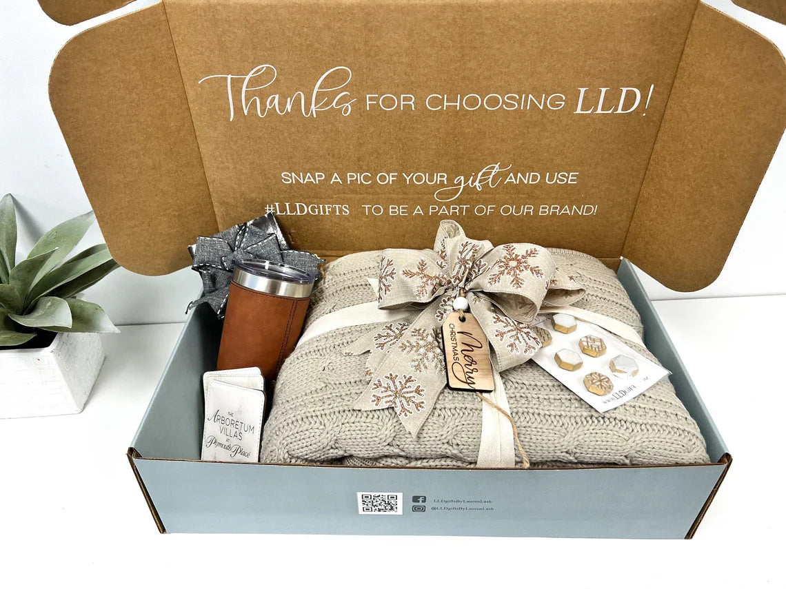 Personalized Blanket & Tumbler Gift Set - Warm and Cozy - LLD Gifts by Lauren Lash