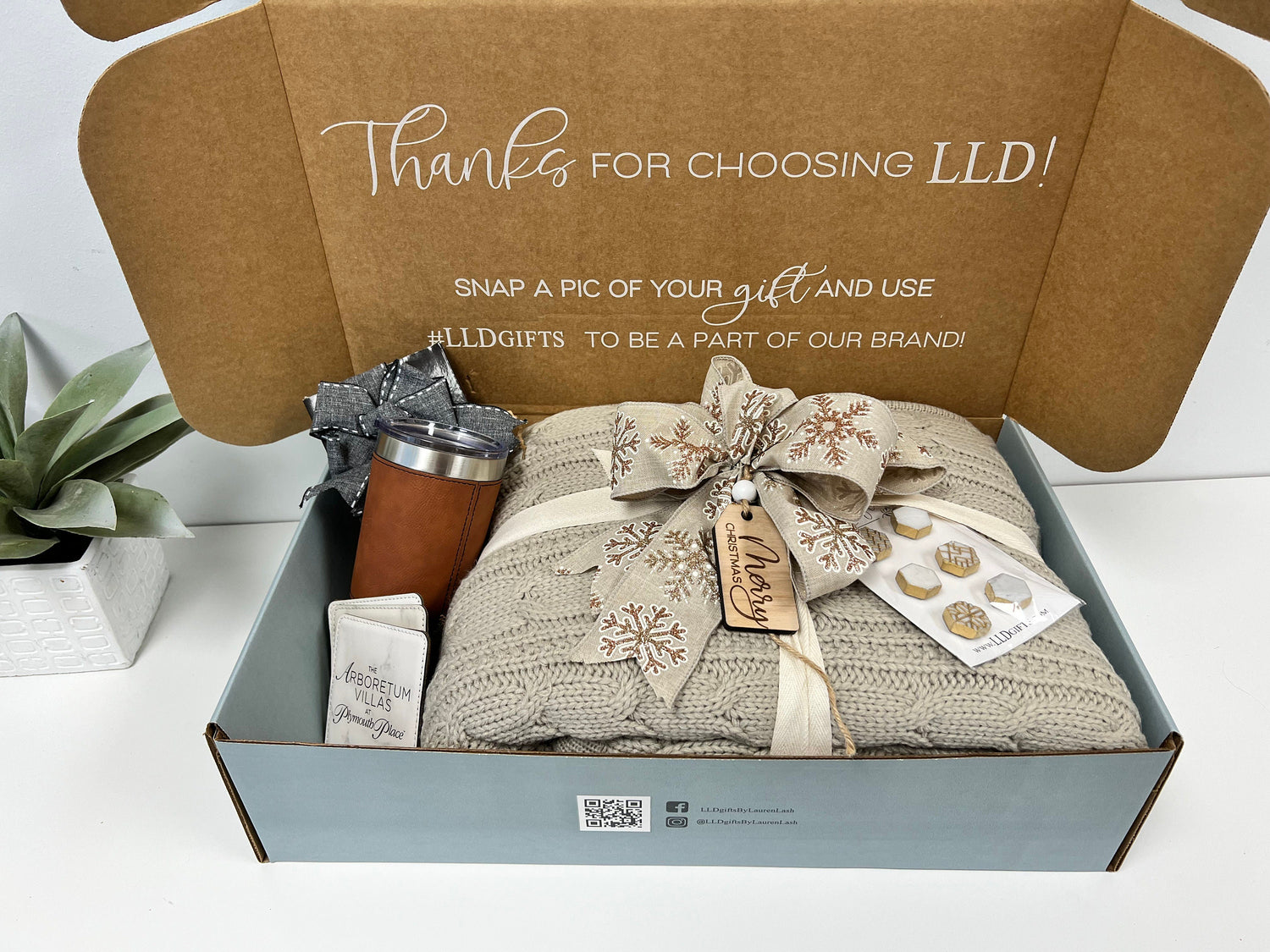 Elevate Your Gift with Custom Gift Wrap Festive Bow and Artisan Wood Tag
