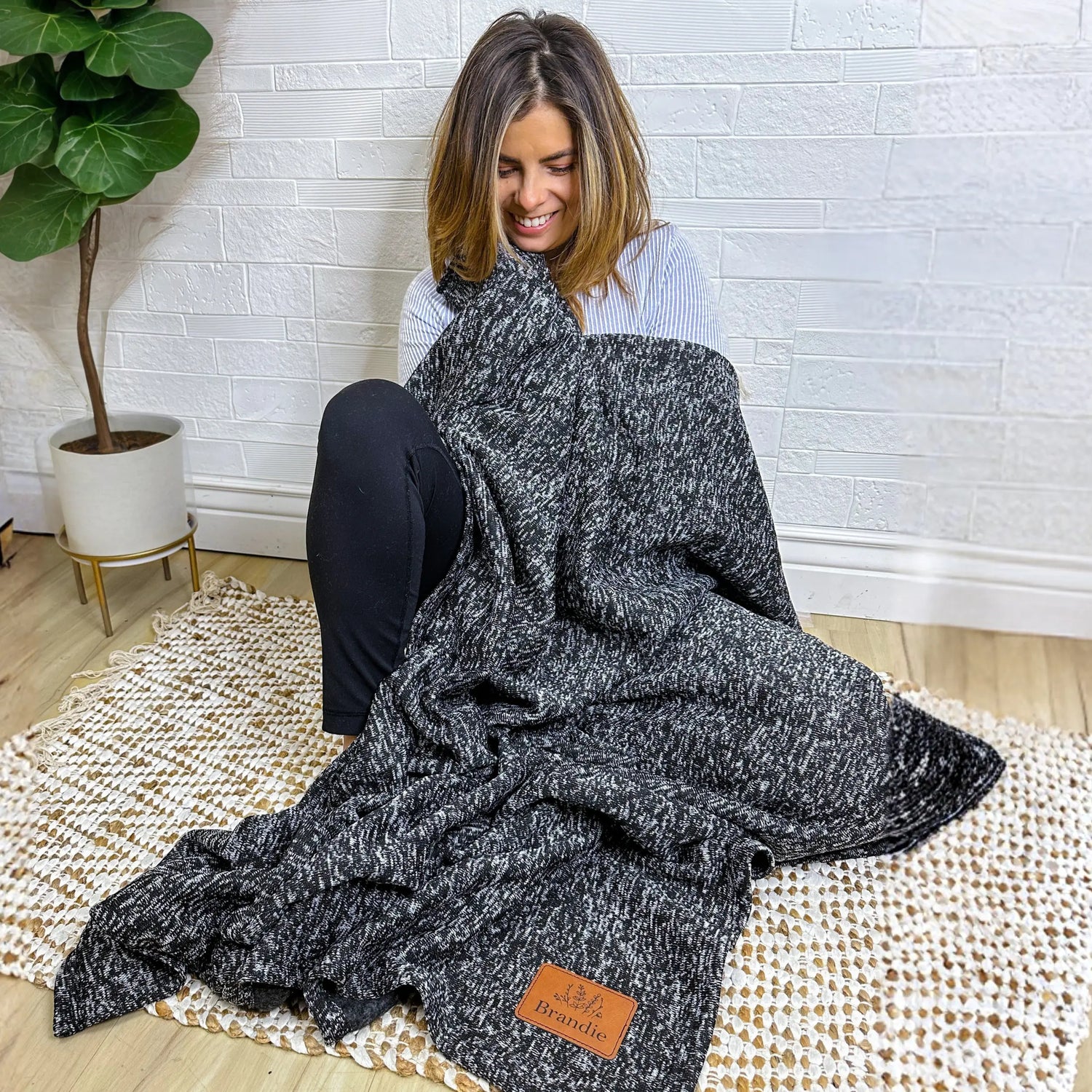Personalized Heathered Sweater Fleece Blanket – Custom Cozy Throw Blanket with Leather Patch | Sweatshirt-Soft Personalized Giftized Gift LLD Gifts - Corporate